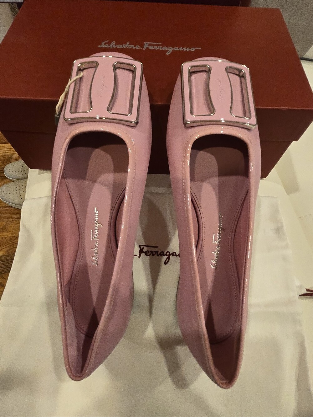 Salvatore Ferragamo Women Flamingo buckle leather ballerina flats S 8.5C and 6C - Picture 15 of 16